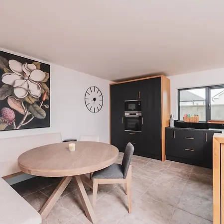 別荘 Luxurious 5-bed Property キラーニー