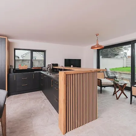 Luxurious 5-bed Property * キラーニー